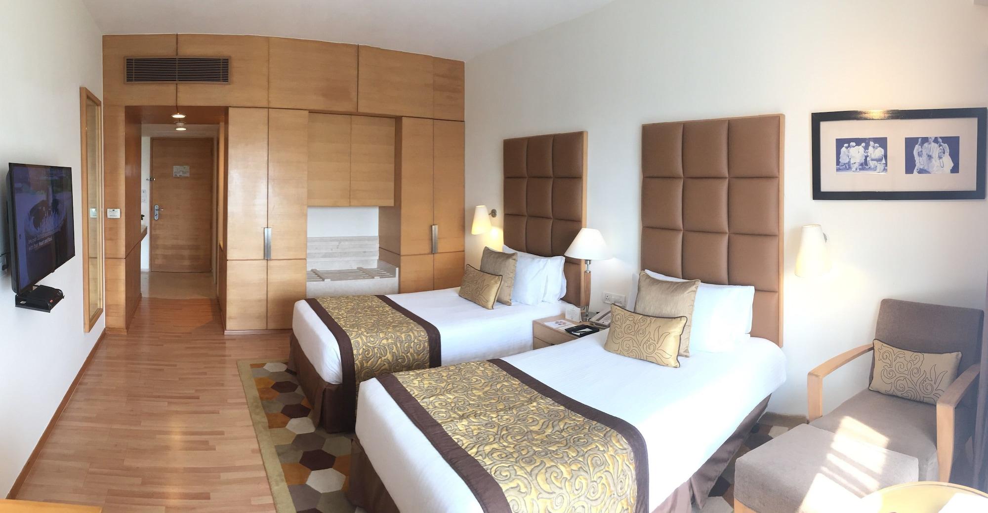Taj Чандігарх Екстер'єр фото A room at the hotel