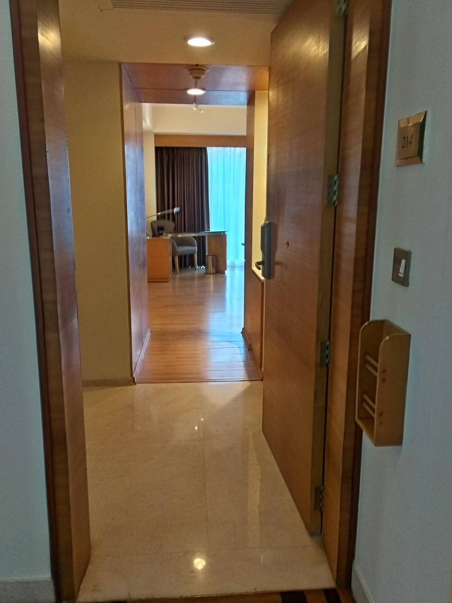 Taj Чандігарх Екстер'єр фото A room at the hotel