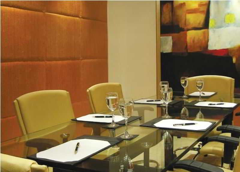 Taj Чандігарх Екстер'єр фото Meeting room